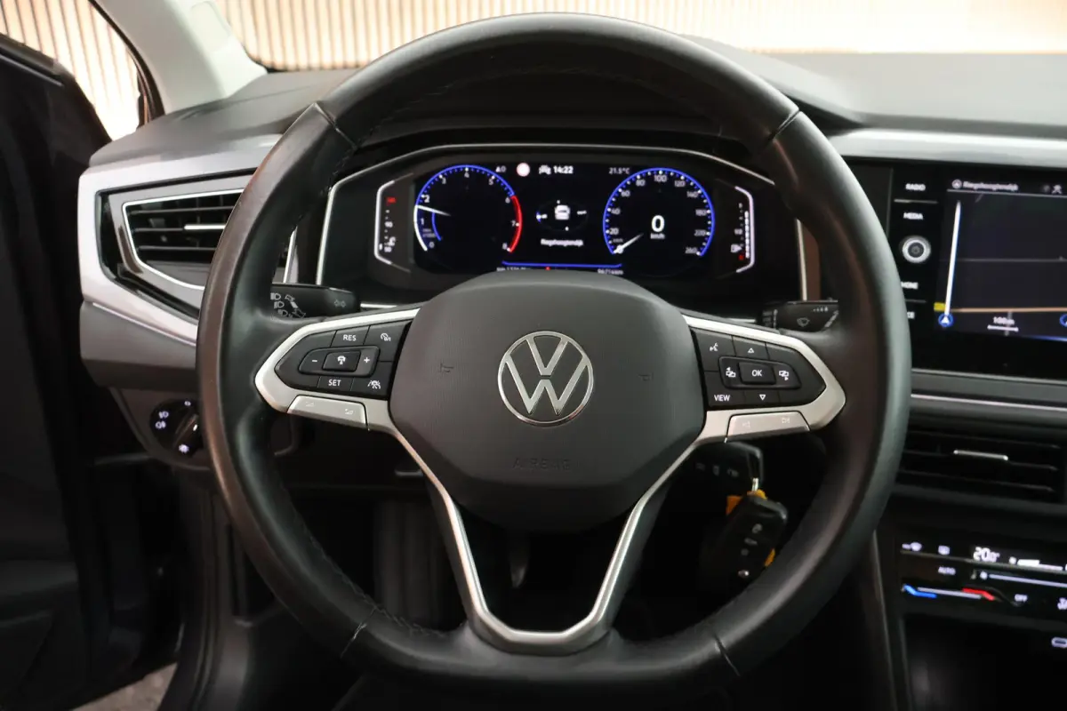 1.0 TSI 95pk Style LED Koplampen Parkeersensoren Virtual Cockpit Navigatie