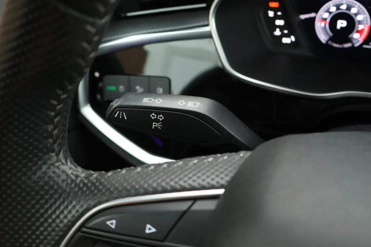 40 TFSI 190pk quattro edition one Trekhaak Camera Keyless Virtual Cockpit Panoramadak Navigatie S-Line