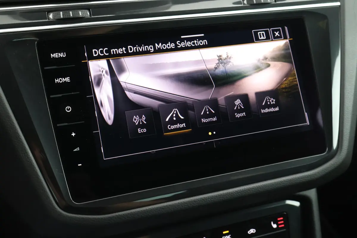 1.4 TSI 245pk DSG eHybrid R-Line Business+ 360camera Panoramadak Stoelverwarming Leder Memory Keyless Navigatie