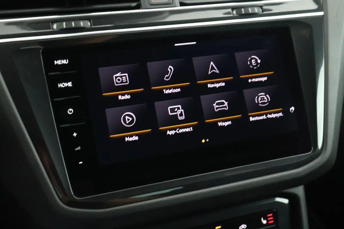 1.4 TSI 245pk DSG eHybrid R-Line Business+ 360camera Panoramadak Stoelverwarming Leder Memory Keyless Navigatie