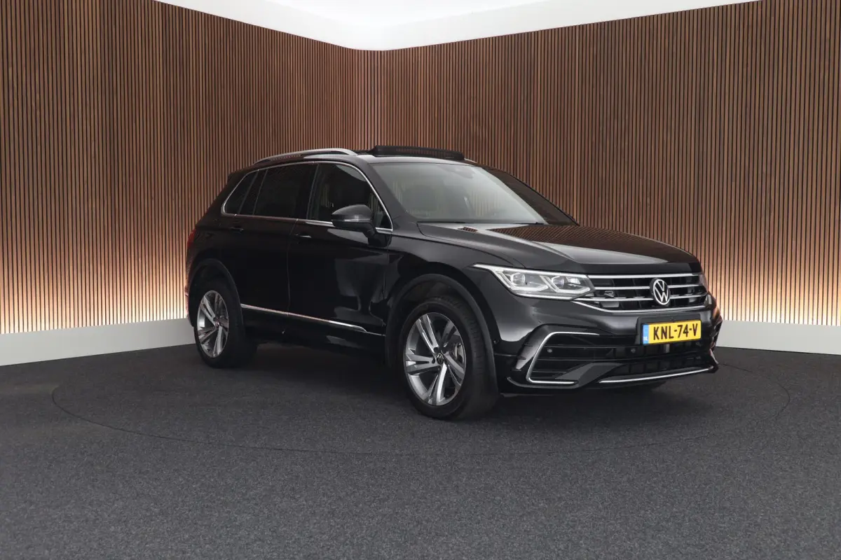 1.4 TSI 245pk DSG eHybrid R-Line Business+ 360camera Panoramadak Stoelverwarming Leder Memory Keyless Navigatie