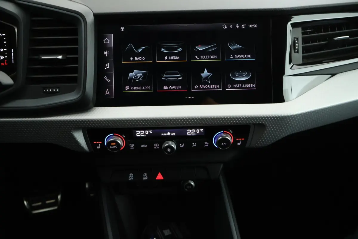 30 TFSI 110pk S-Tronic S edition Sonos Keyless Stoelverwarming ACC LED Climate Control Carplay 2x S-Line
