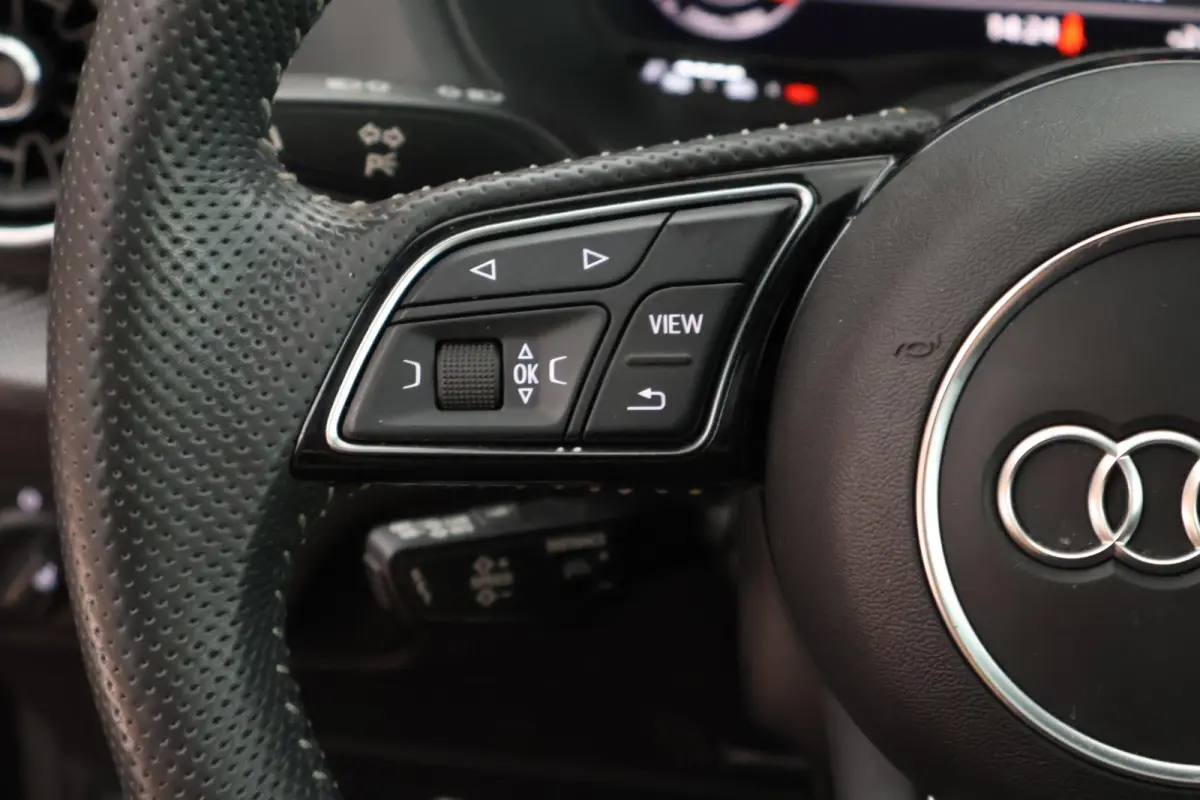 35 TFSI 150pk S-Tronic S Edition Trekhaak Panoramadak ACC Stoelverwarming Keyless Virtual Cockpit 2x S-Line