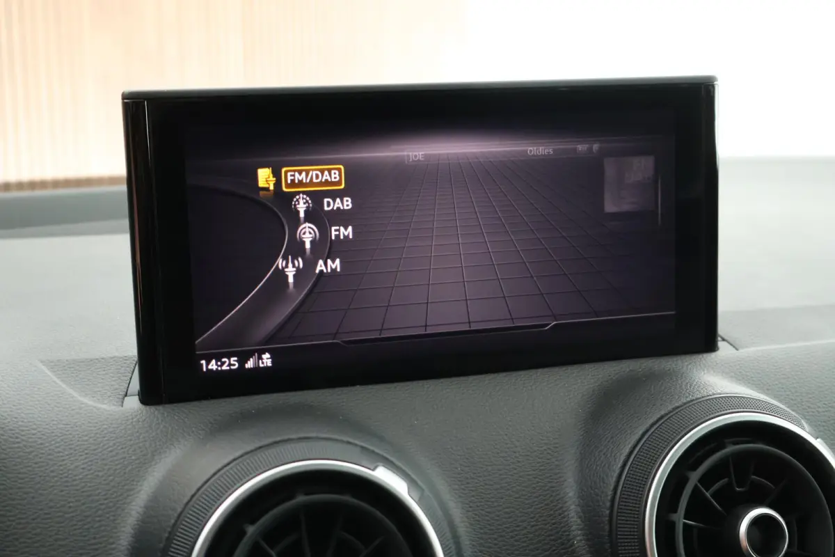 35 TFSI 150pk S-Tronic S Edition Trekhaak Panoramadak ACC Stoelverwarming Keyless Virtual Cockpit 2x S-Line