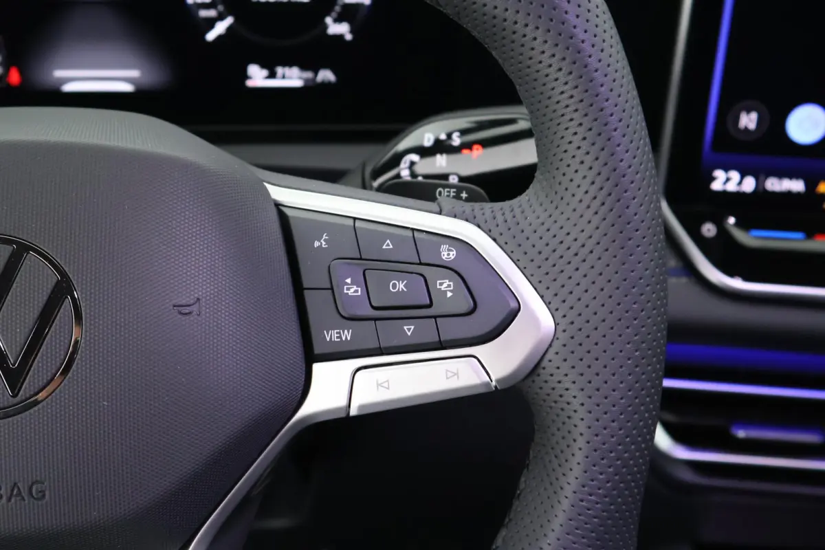 1.5 272pk eHybrid R-Line Edition Trekhaak Camera Keyless Massage Virtual Cockpit Panoramadak Carplay