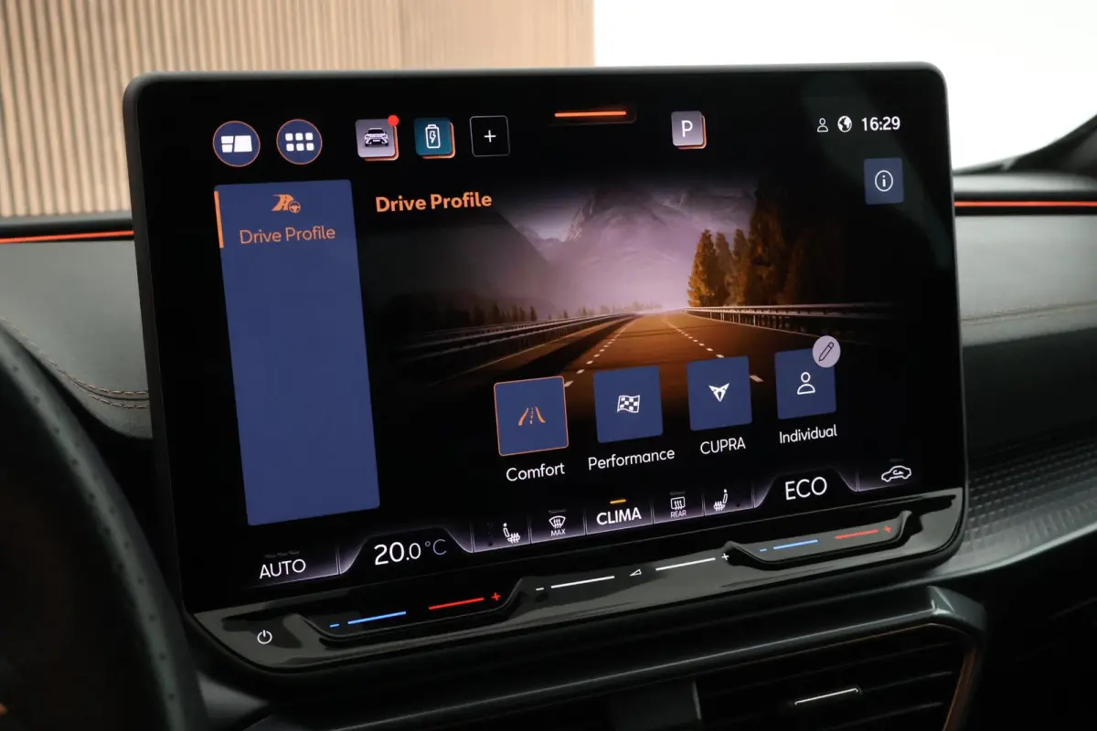1.5 TSI 272pk e-Hybrid VZ Performance Sennheiser Keyless Camera Memory Virtual Cockpit Panoramadak Navigatie
