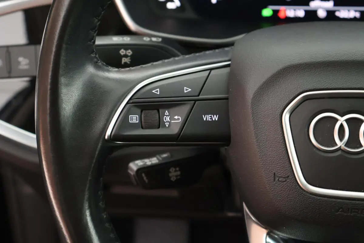 35 TFSI 150pk Business Edition Trekhaak Camera Stoelverwarming LED Virtual Cockpit Navigatie Panoramadak