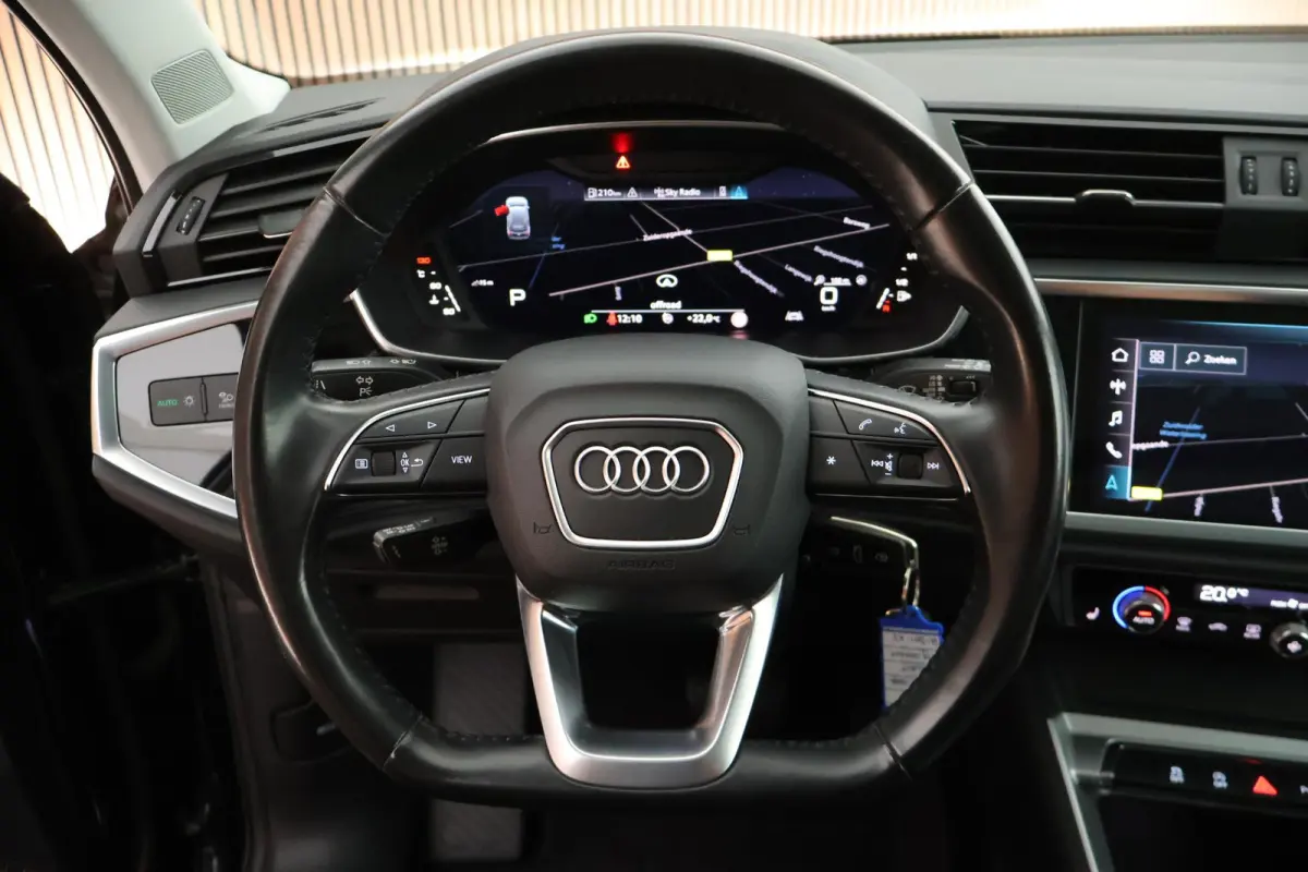 35 TFSI 150pk Business Edition Trekhaak Camera Stoelverwarming LED Virtual Cockpit Navigatie Panoramadak