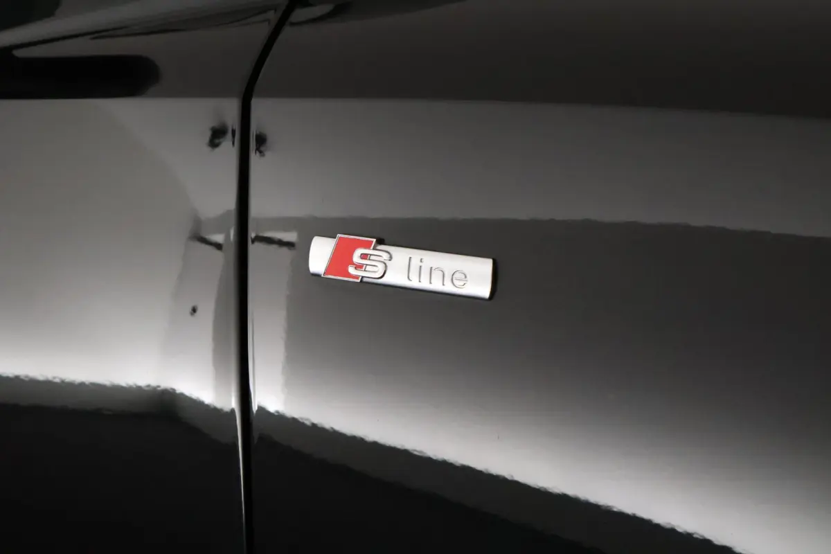 35 TFSI 150pk Business Edition Trekhaak Camera Stoelverwarming LED Virtual Cockpit Navigatie Panoramadak