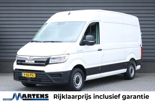 30 2.0 140pk Automaat Camera LED Navigatie