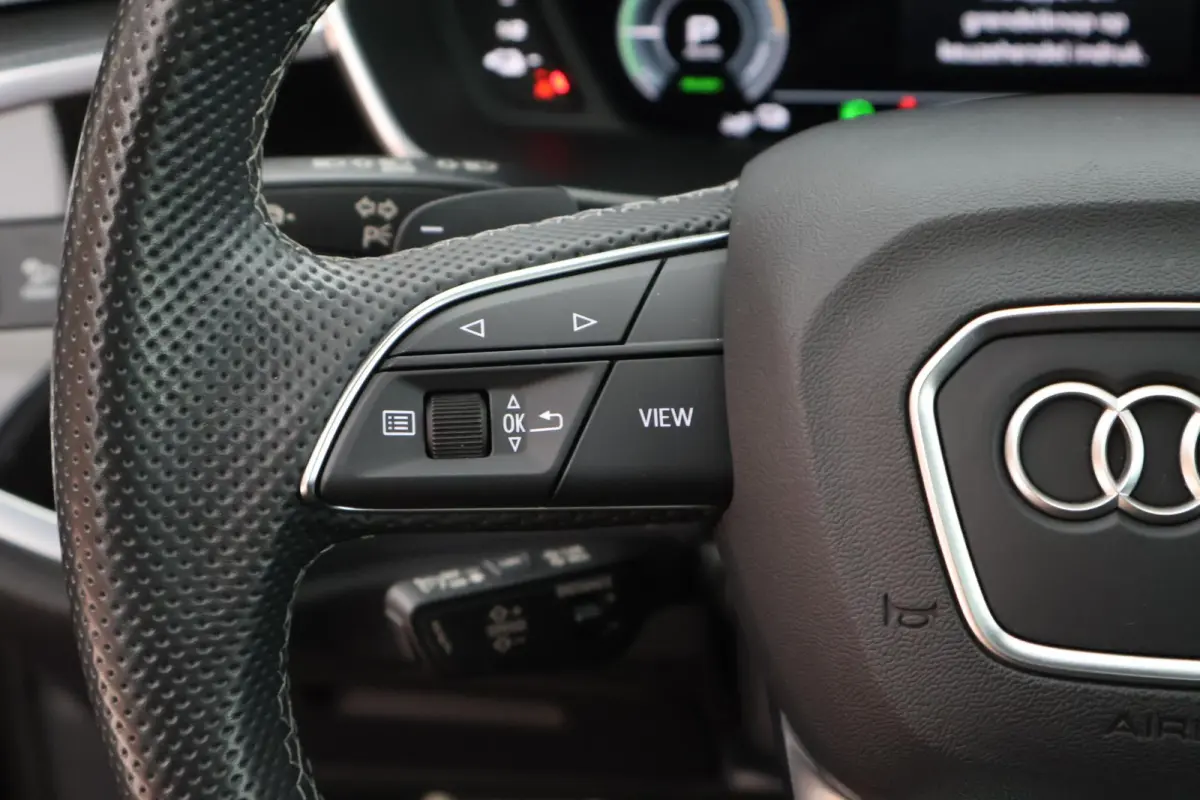 45 TFSI 245pk e S Edition Stoelverwarming Keyless Panoramadak Adaptive Cruise 2x S-Line