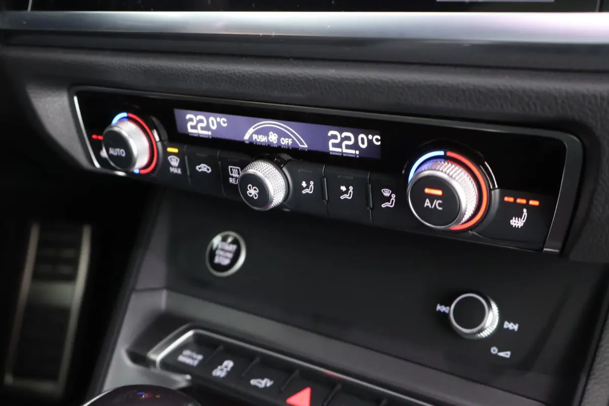 45 TFSI 245pk e S Edition Stoelverwarming Keyless Panoramadak Adaptive Cruise 2x S-Line