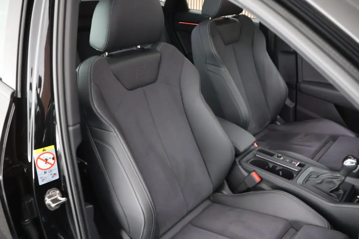 45 TFSI 245pk e S Edition Stoelverwarming Keyless Panoramadak Adaptive Cruise 2x S-Line