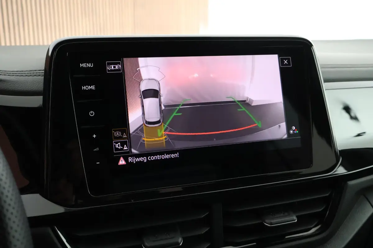 1.5 TSI 150pk DSG R-Line Business+ Black Style Trekhaak Camera Beats Stoelverwarming LED Navigatie