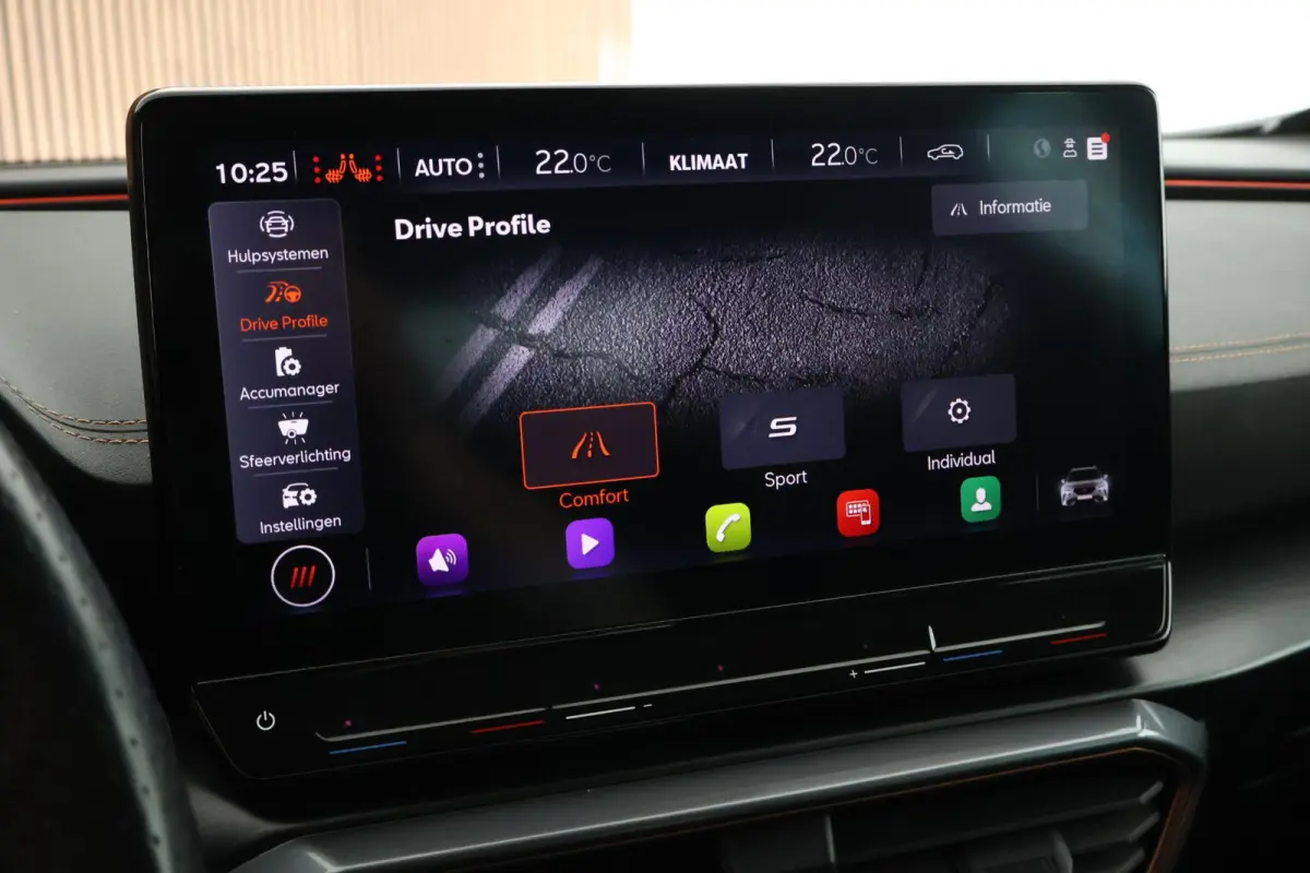 1.4 TSI 204pk e-Hybrid Essential Trekhaak Camera Stoelverwarming Memory Keyless Navigatie