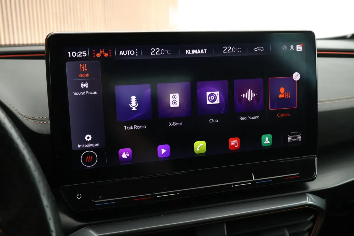 1.4 TSI 204pk e-Hybrid Essential Trekhaak Camera Stoelverwarming Memory Keyless Navigatie