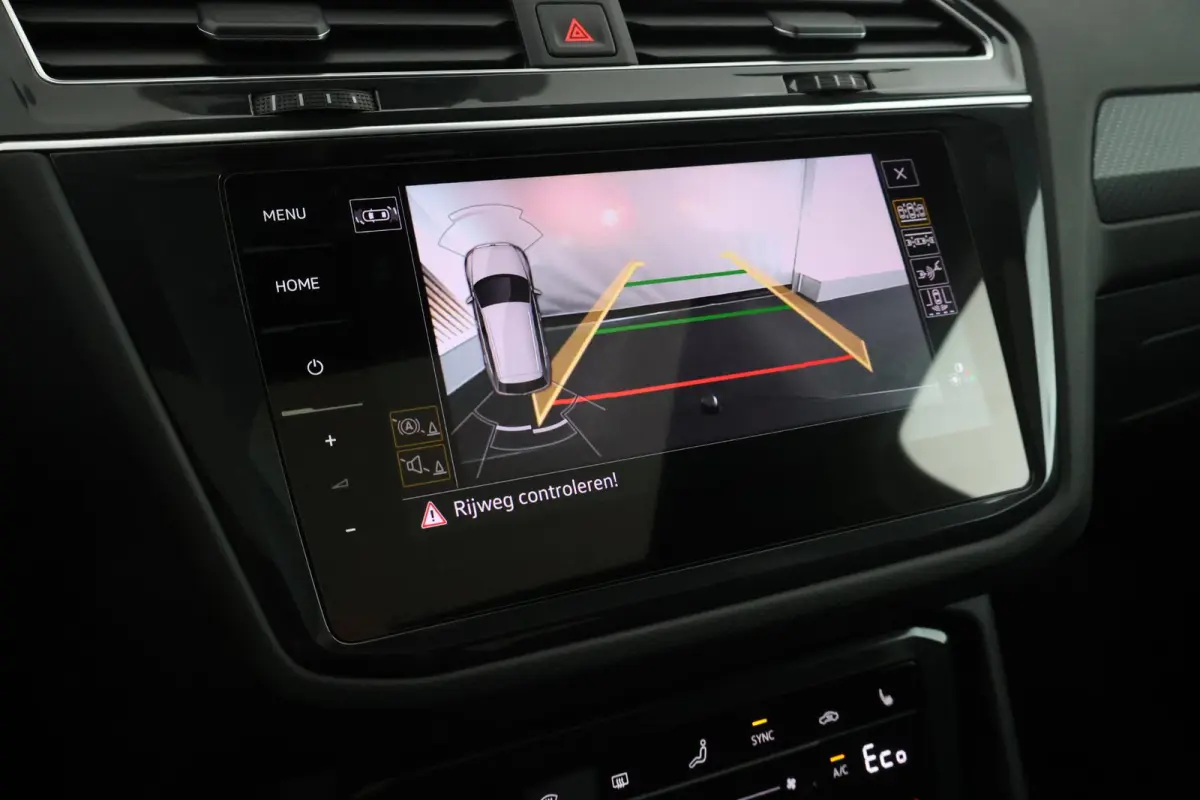 1.4 TSI 245pk eHybrid R-Line Business+ Black Style DCC Panoramadak HUD Camera Trekhaak Stoelverwarming Keyless Navigatie