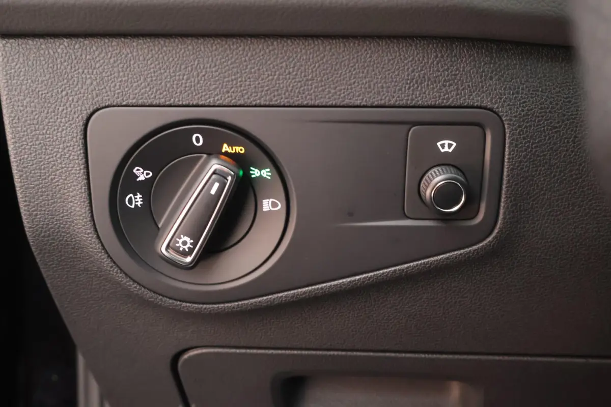 1.4 TSI 245pk eHybrid R-Line Business+ Black Style DCC Panoramadak HUD Camera Trekhaak Stoelverwarming Keyless Navigatie