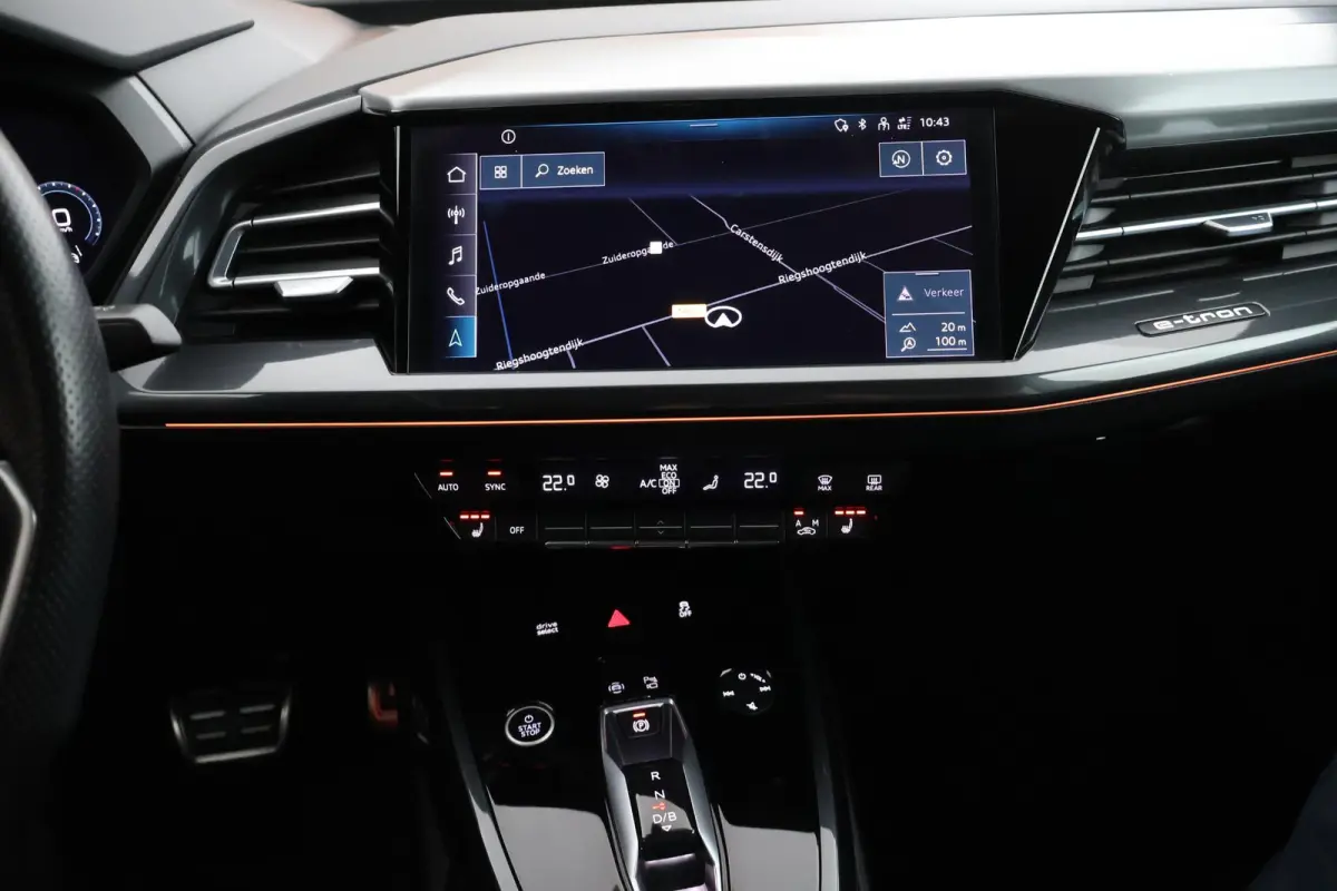40 S edition 77 kWh SOH 93% Trekhaak Camera HUD Sonos Panoramadak Stoelverwarming Navigatie S-Line