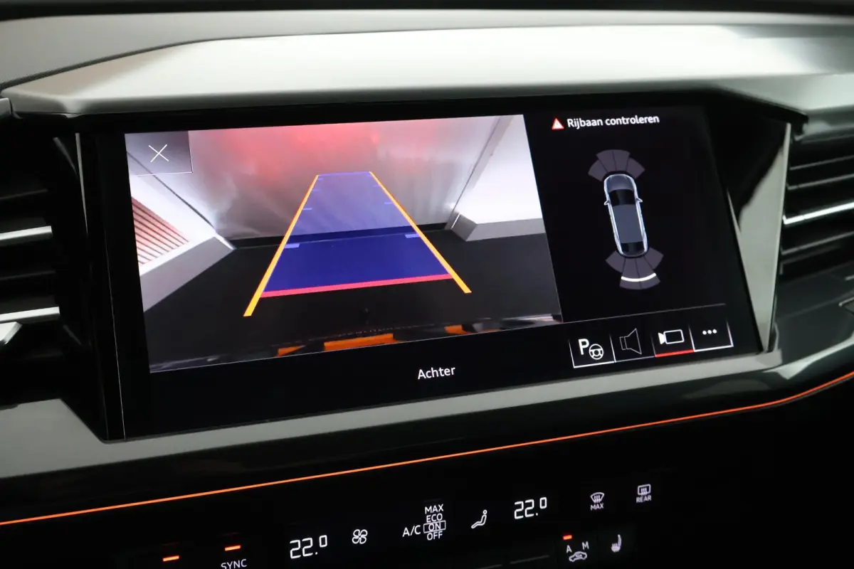 40 S edition 77 kWh SOH 93% Trekhaak Camera HUD Sonos Panoramadak Stoelverwarming Navigatie S-Line