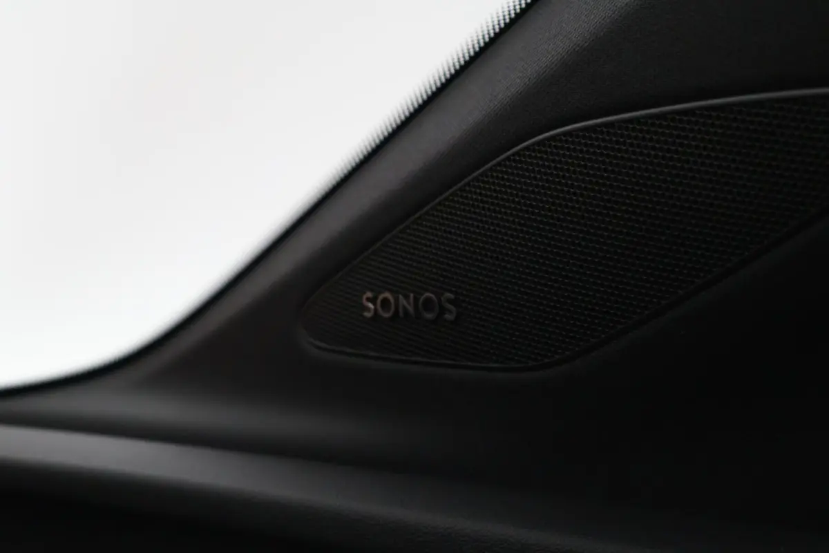 40 S edition 77 kWh SOH 93% Trekhaak Camera HUD Sonos Panoramadak Stoelverwarming Navigatie S-Line