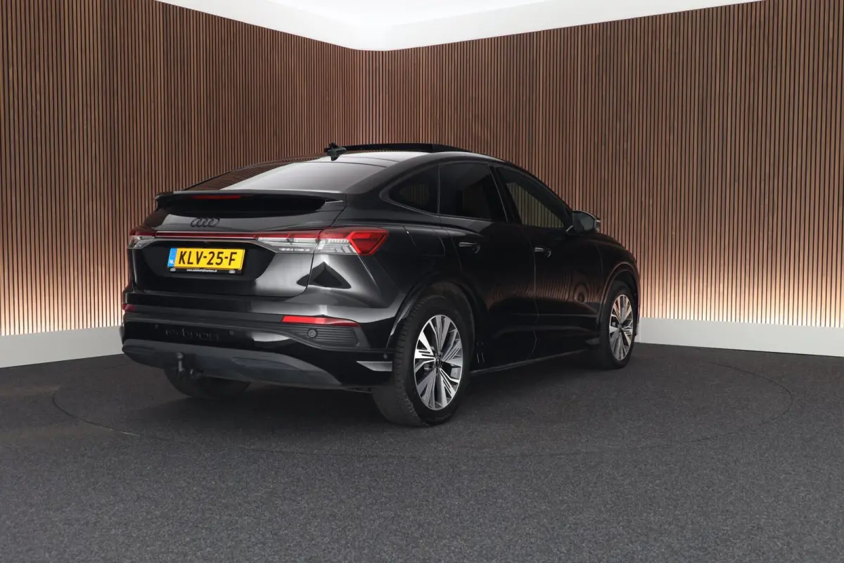 40 S edition 77 kWh SOH 93% Trekhaak Camera HUD Sonos Panoramadak Stoelverwarming Navigatie S-Line