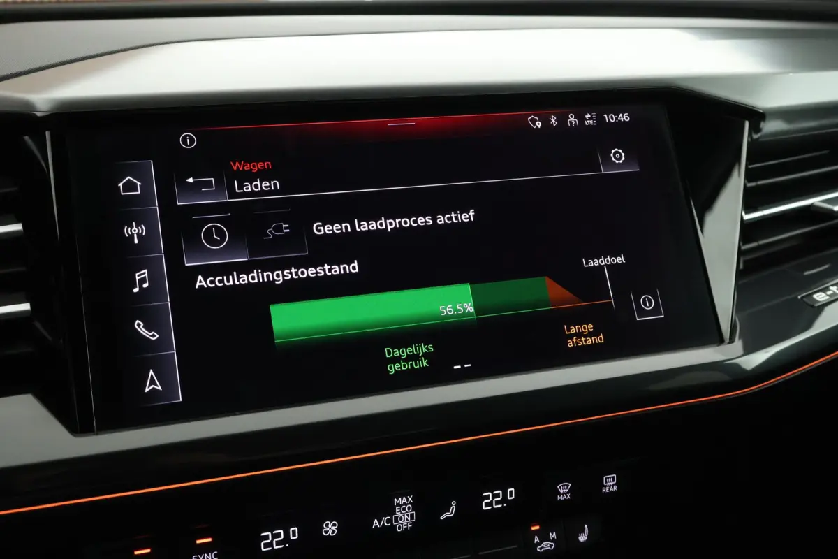 40 S edition 77 kWh SOH 93% Trekhaak Camera HUD Sonos Panoramadak Stoelverwarming Navigatie S-Line