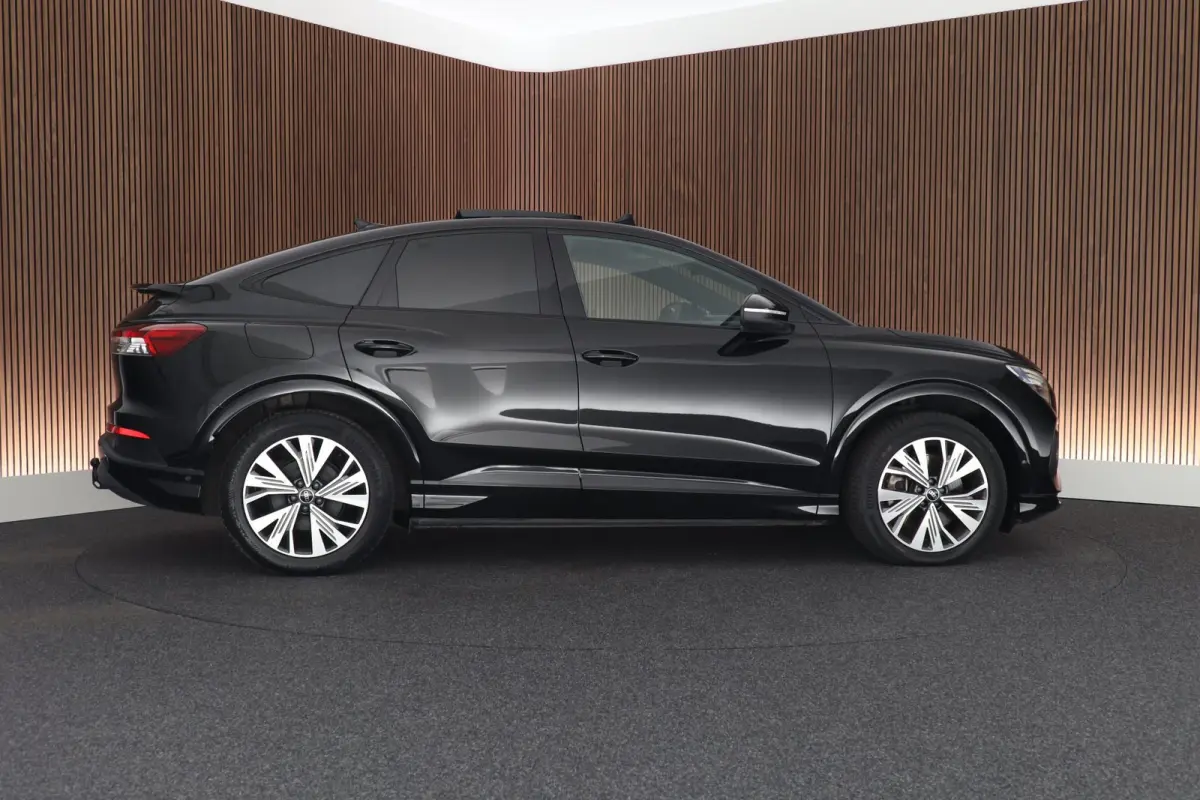 40 S edition 77 kWh SOH 93% Trekhaak Camera HUD Sonos Panoramadak Stoelverwarming Navigatie S-Line