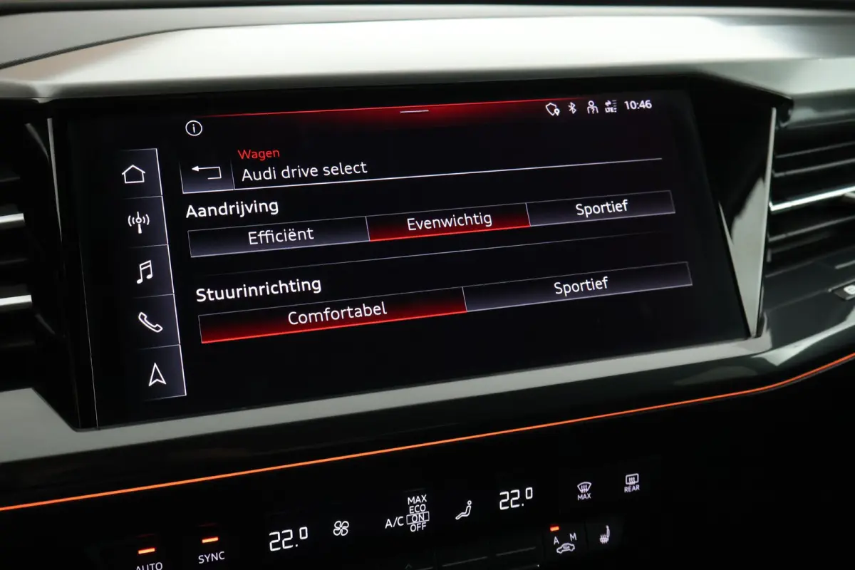 40 S edition 77 kWh SOH 93% Trekhaak Camera HUD Sonos Panoramadak Stoelverwarming Navigatie S-Line