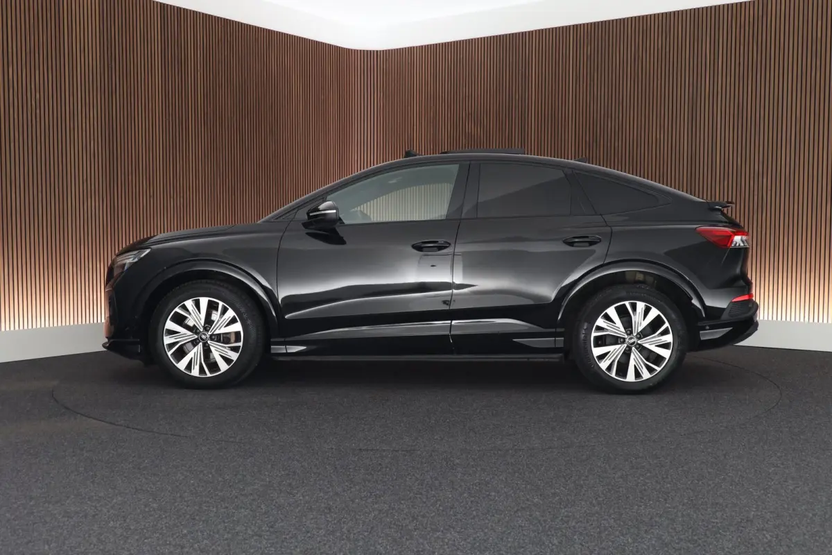 40 S edition 77 kWh SOH 93% Trekhaak Camera HUD Sonos Panoramadak Stoelverwarming Navigatie S-Line