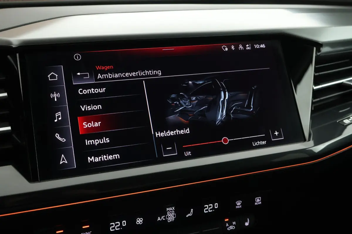 40 S edition 77 kWh SOH 93% Trekhaak Camera HUD Sonos Panoramadak Stoelverwarming Navigatie S-Line