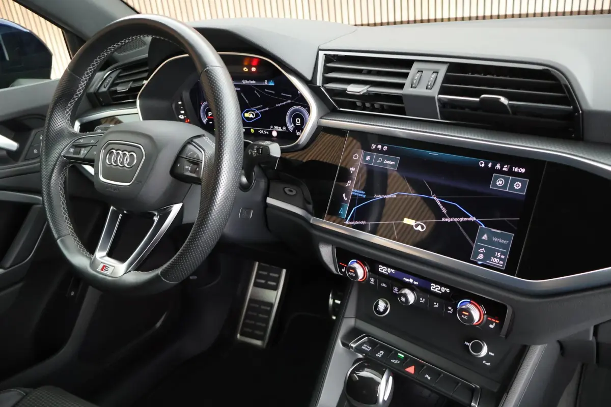 45 TFSIe 245pk S edition Trekhaak Keyless Stoelverwarming Navigatie Adaptive Cruise S-Line