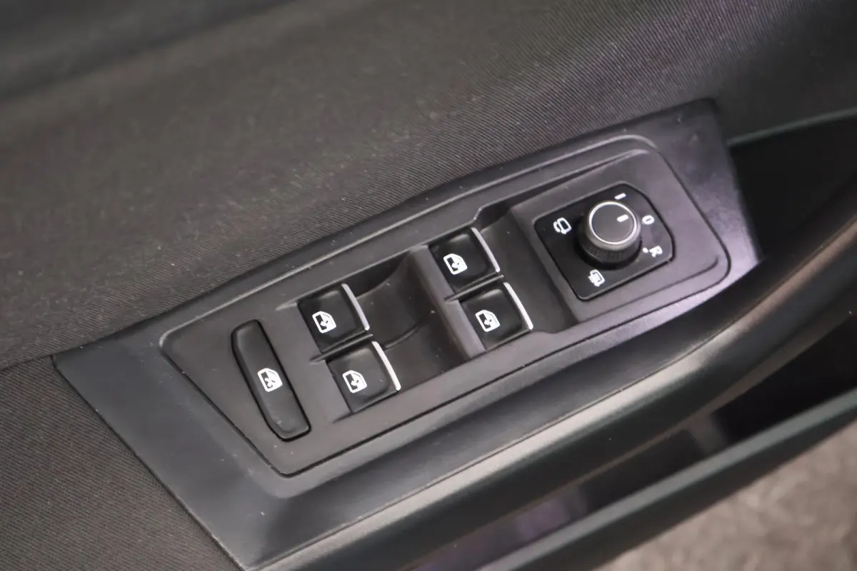 1.5 TSI 150pk DSG Sport Black Style Keyless Camera Virtual Cockpit Navigatie