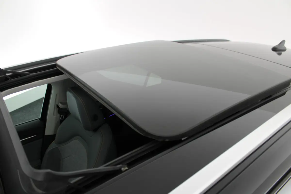 1.5 TSI 150pk MHEV DSG Business Edition 7p. Panoramadak Matrix Led Camera Keyless Adaptive Cruise
