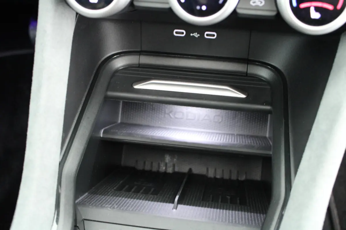 1.5 TSI 150pk MHEV DSG Business Edition 7p. Panoramadak Matrix Led Camera Keyless Adaptive Cruise