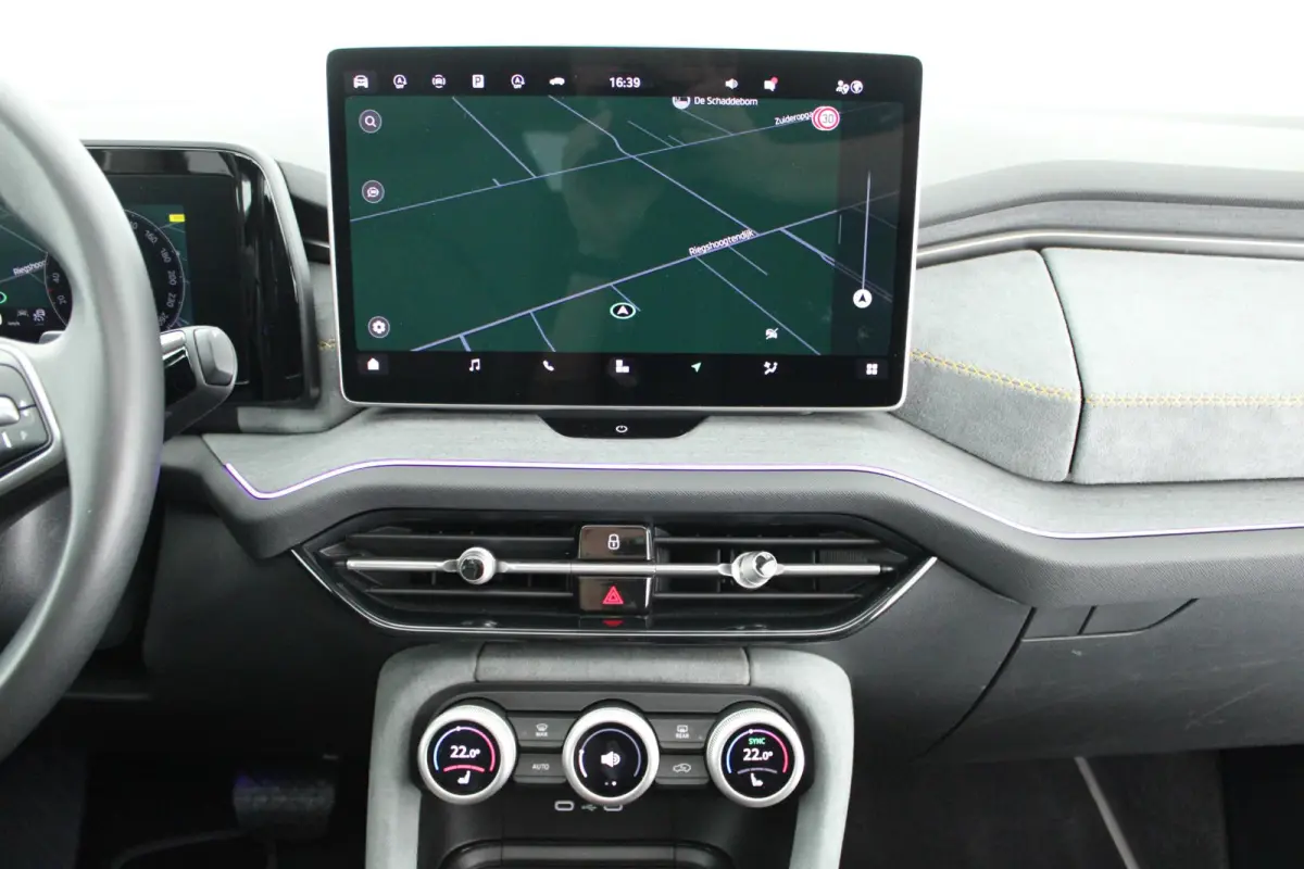 1.5 TSI 150pk MHEV DSG Business Edition 7p. Panoramadak Matrix Led Camera Keyless Adaptive Cruise