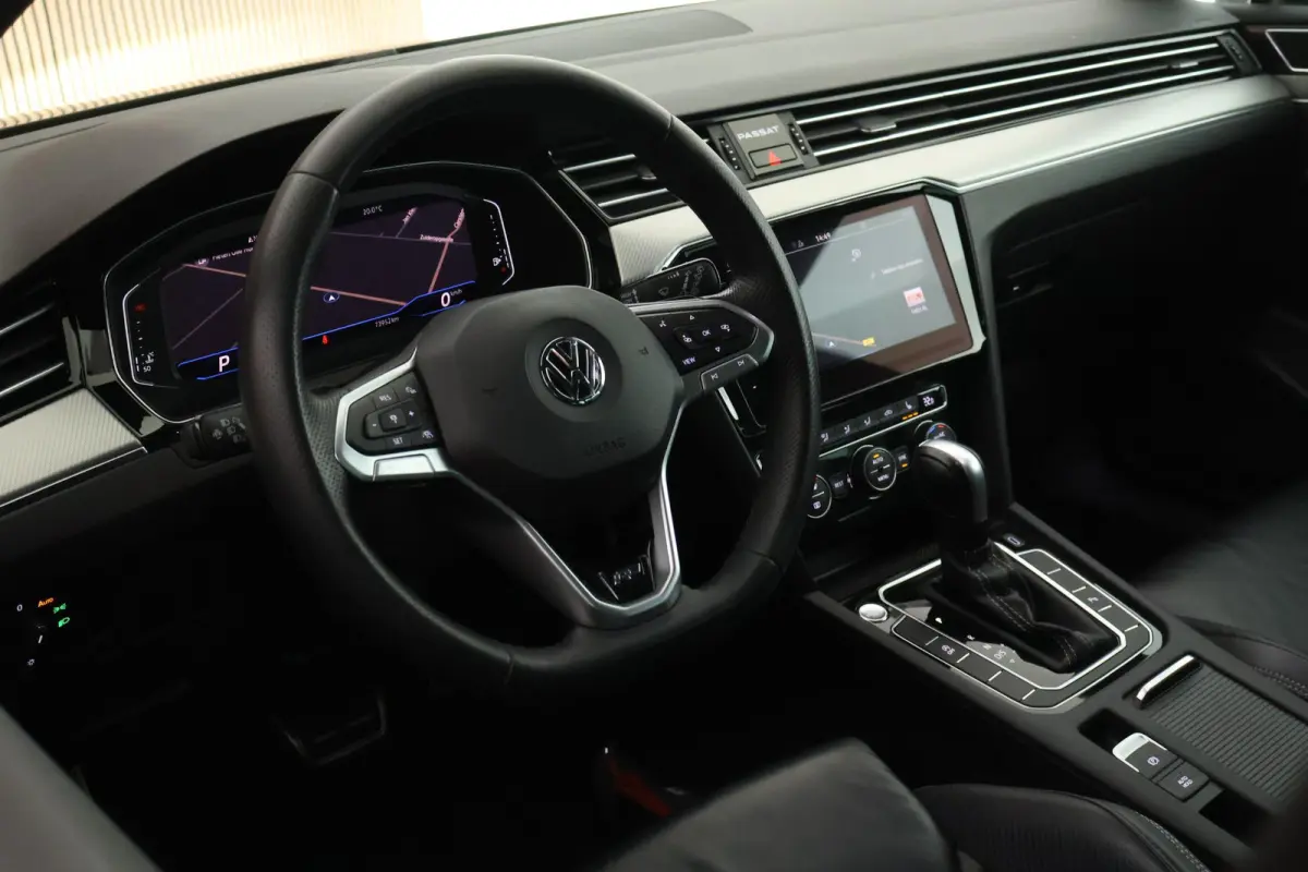 1.5 TSI 150pk DSG 2x R-Line Panoramadak Leder Camera Stoelverwarming Virtual Cockpit