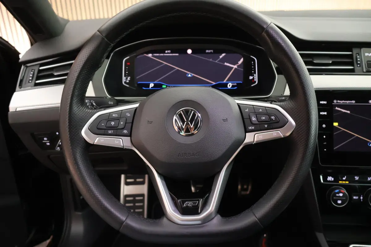 1.5 TSI 150pk DSG 2x R-Line Panoramadak Leder Camera Stoelverwarming Virtual Cockpit