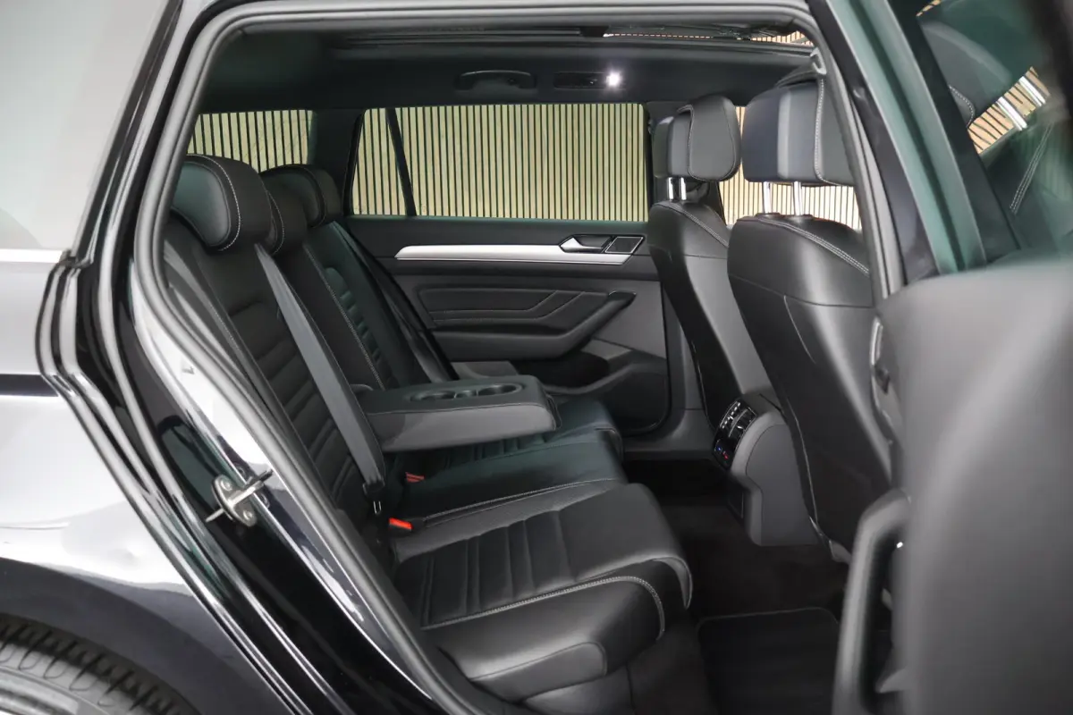 1.5 TSI 150pk DSG 2x R-Line Panoramadak Leder Camera Stoelverwarming Virtual Cockpit