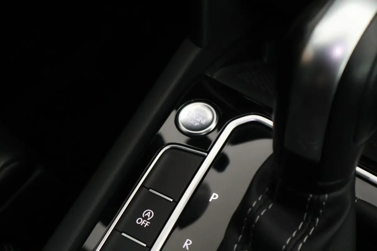 1.5 TSI 150pk DSG 2x R-Line Panoramadak Leder Camera Stoelverwarming Virtual Cockpit