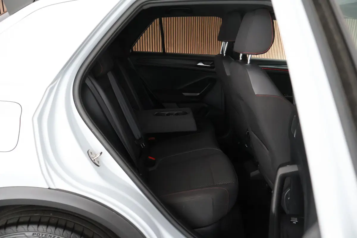 1.5 TSI 150pk DSG R-Line Sport Keyless Virtual Cockpit Navigatie