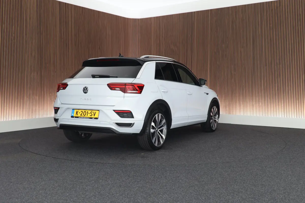1.5 TSI 150pk DSG R-Line Sport Keyless Virtual Cockpit Navigatie