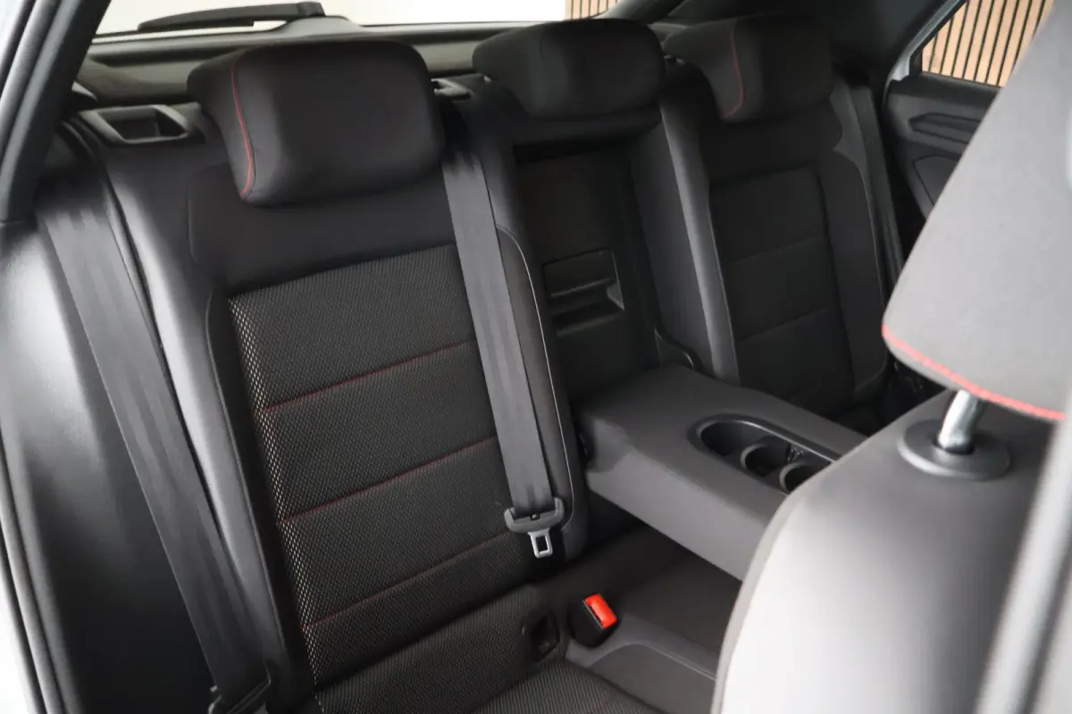 1.5 TSI 150pk DSG R-Line Sport Keyless Virtual Cockpit Navigatie