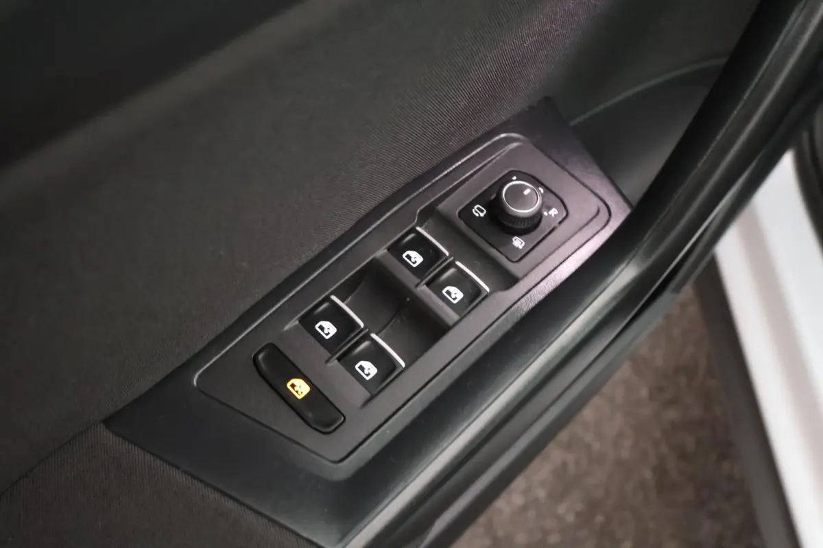 1.5 TSI 150pk DSG R-Line Sport Keyless Virtual Cockpit Navigatie