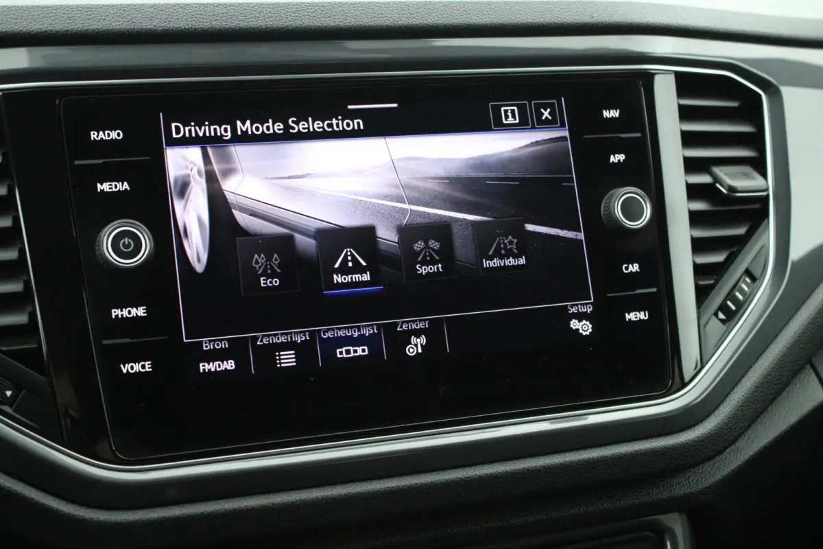 1.5 TSI 150pk DSG R-Line Sport Led Camera Virtual Cockpit Navigatie