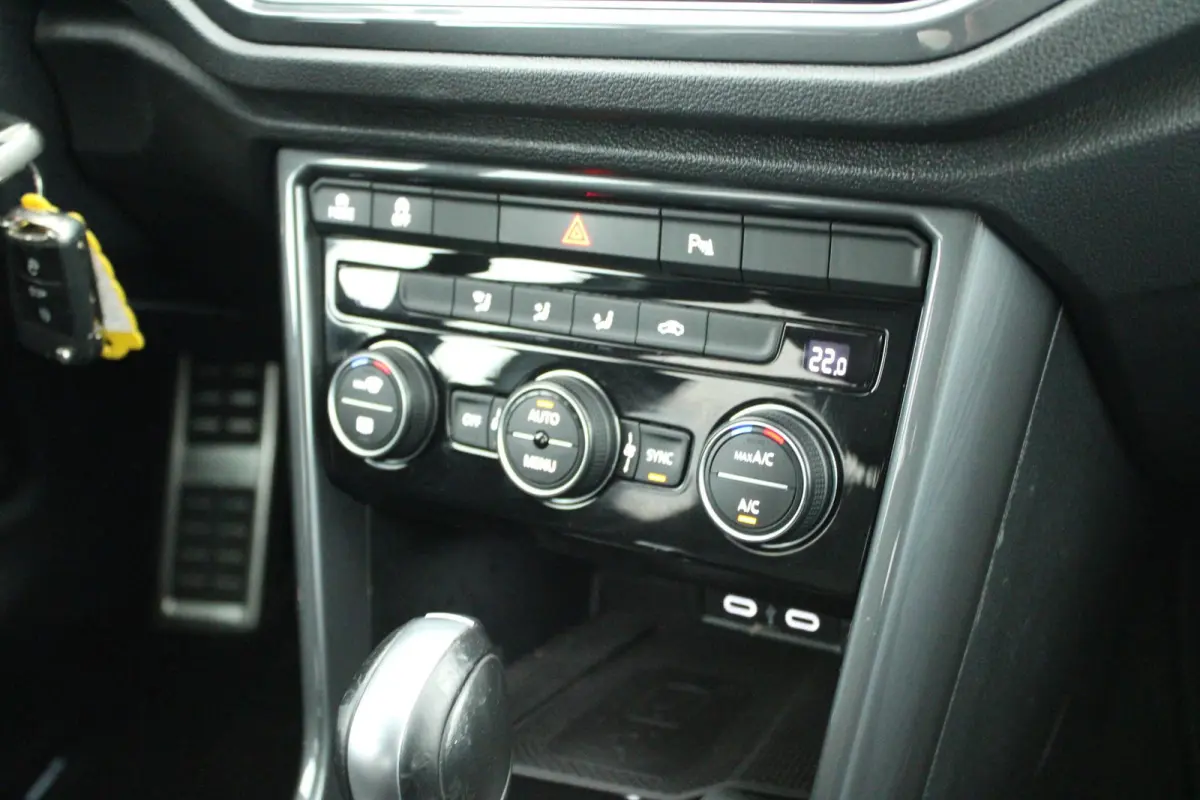1.5 TSI 150pk DSG R-Line Sport Led Camera Virtual Cockpit Navigatie