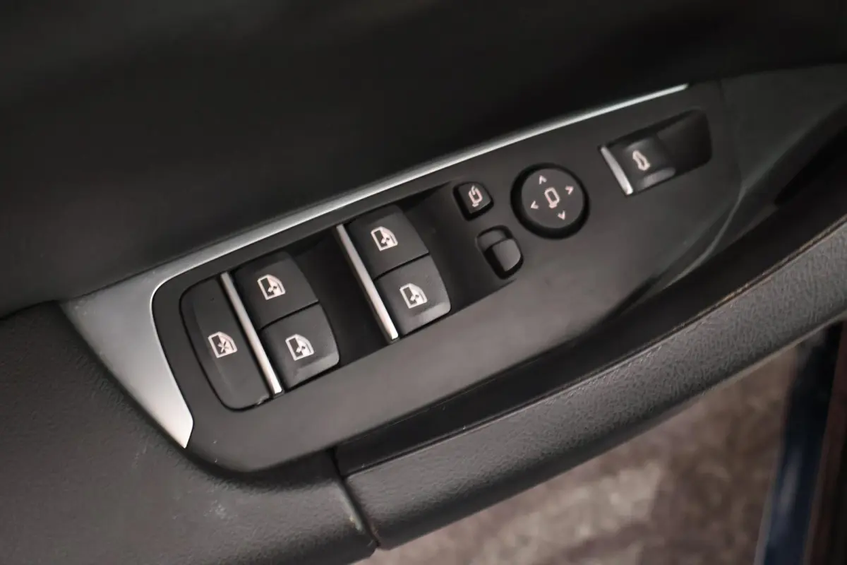 xDrive30e 292pk High Executive M Sport Camera Leder Panoramadak Stoelverwarming Navigatie