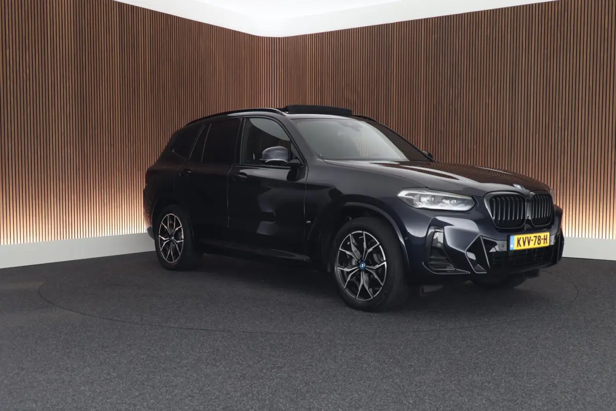 xDrive30e 292pk High Executive M Sport Camera Leder Panoramadak Stoelverwarming Navigatie