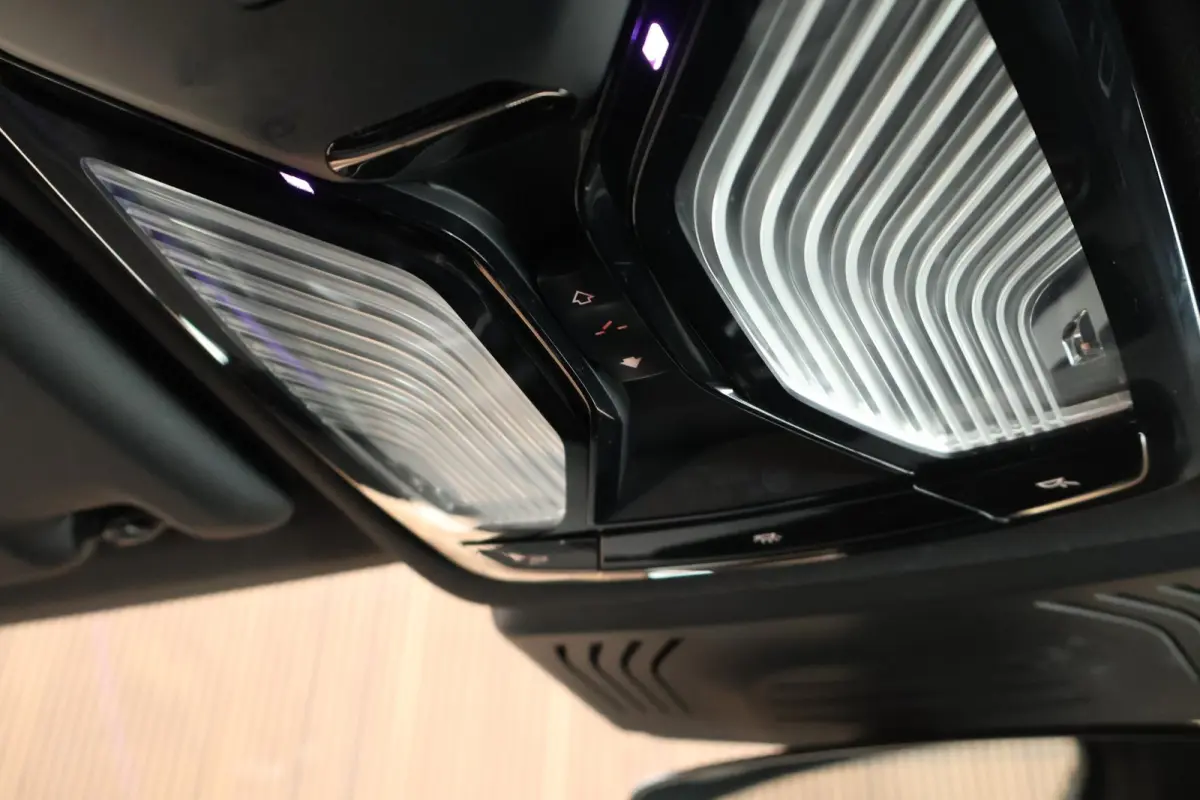 xDrive30e 292pk High Executive M Sport Camera Leder Panoramadak Stoelverwarming Navigatie