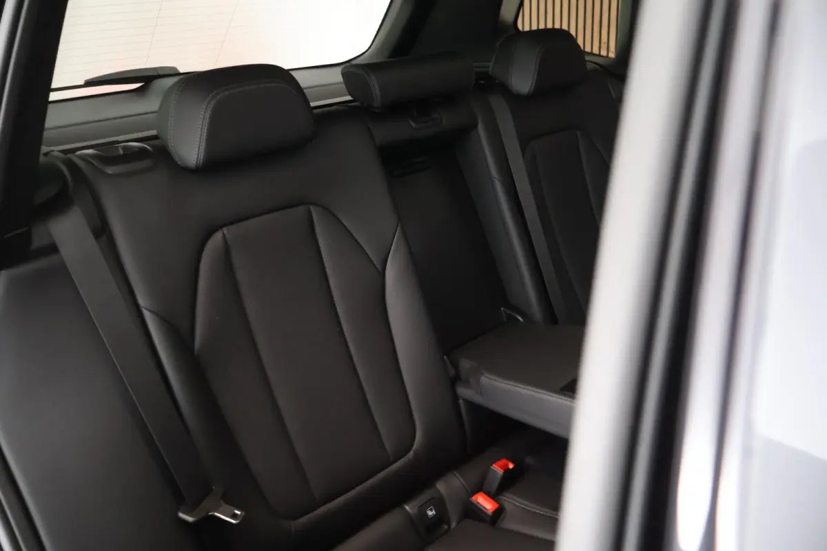 xDrive30e 292pk High Executive M Sport Camera Leder Panoramadak Stoelverwarming Navigatie